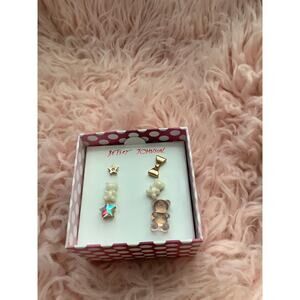 New Betsey Johnson set 3 pieces of earrings